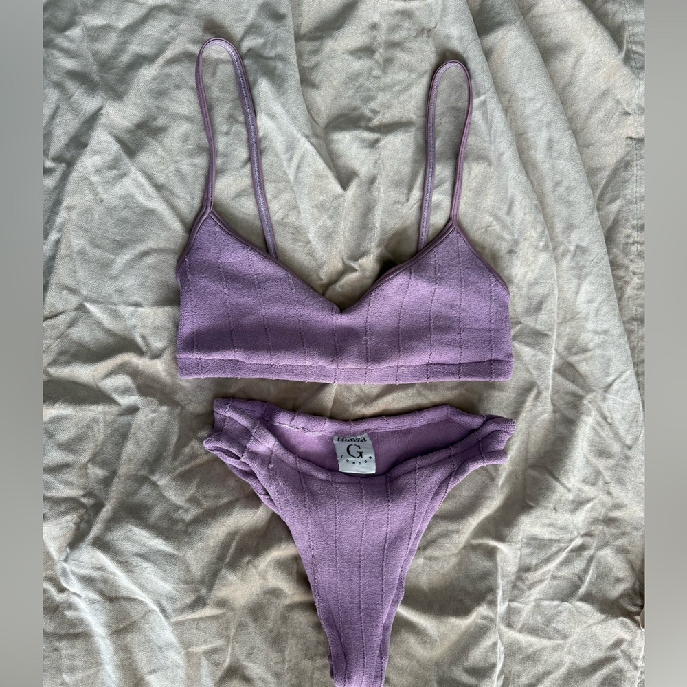 Hunza G ‘Gigi’ Purple Bikini top bottom set